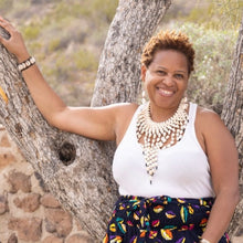 Load image into Gallery viewer, Cowrie Shell Earrings