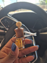 Load image into Gallery viewer, SoFreshSmells Glass Vent Car Freshies
